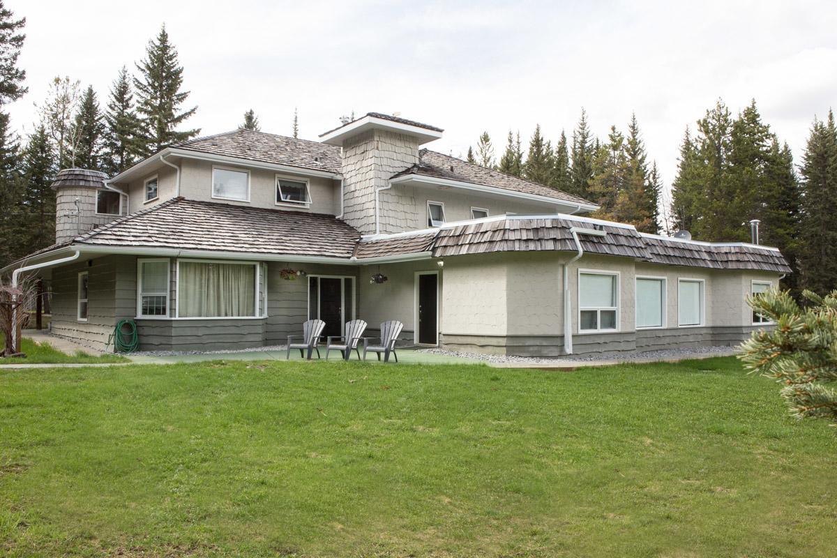 Bed and Breakfast Sleepy Creek Country Manor Bragg Creek Exterior foto